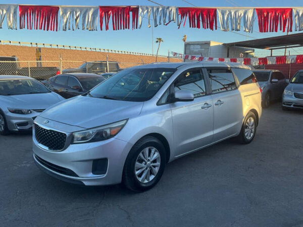 2016 Kia Sedona LX 4dr Mini-Van - Image 2