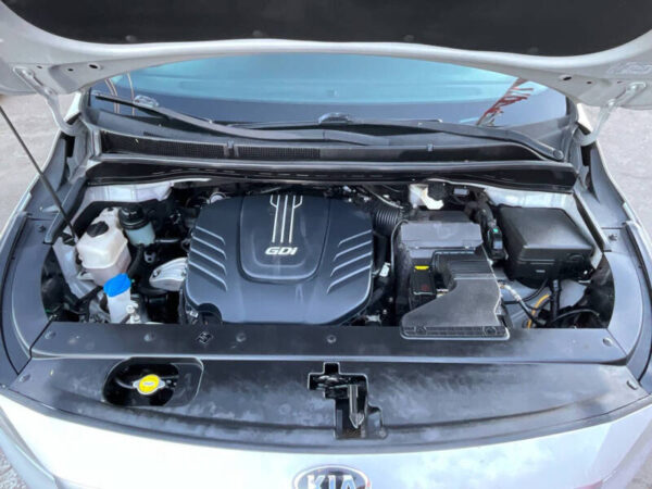 2016 Kia Sedona LX 4dr Mini-Van - Image 12