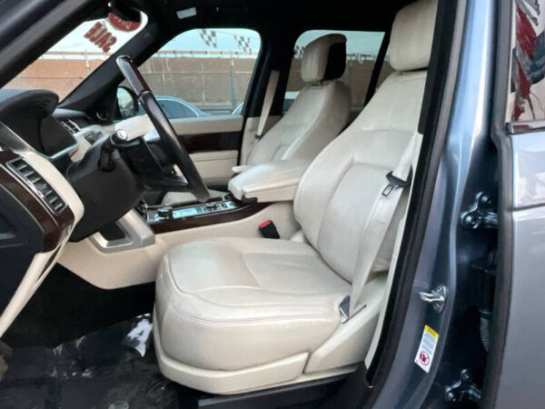 2018 Land Rover Range Rover Supercharged - Image 12