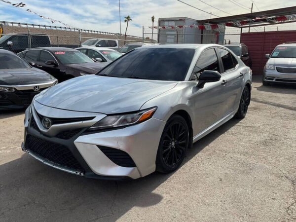 2019 Toyota Camry SE - Image 2