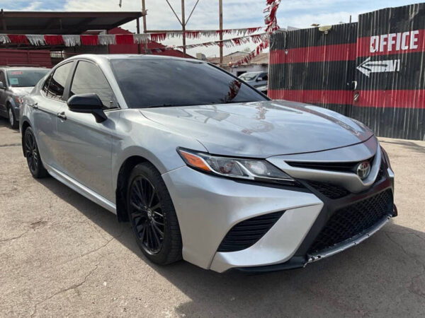 2019 Toyota Camry SE - Image 7