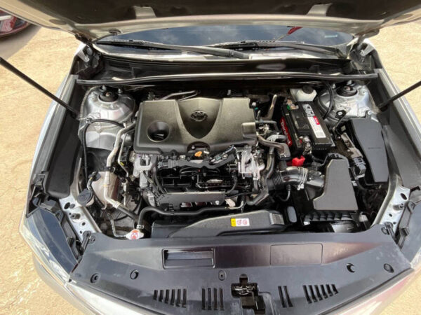 2019 Toyota Camry SE - Image 11