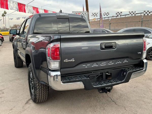 2023 Toyota Tacoma TRD Off-Road - Image 2