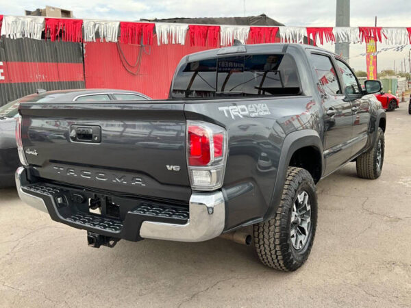2023 Toyota Tacoma TRD Off-Road - Image 5