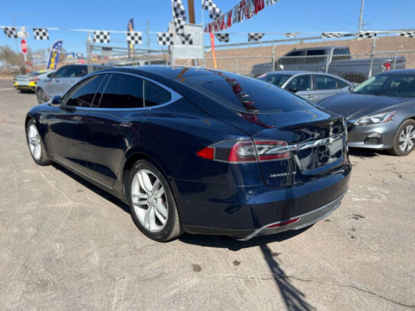 2015 Tesla Model S 85 - Image 4