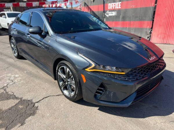 2022 Kia K5 EX - Image 5